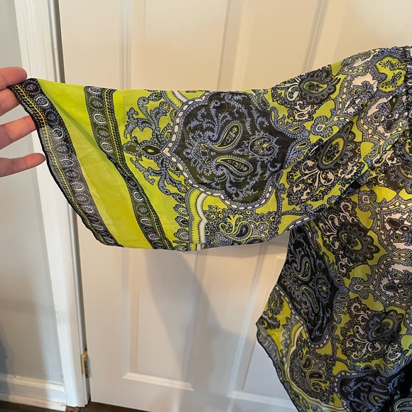 Hale Bob cabana blouse - Picture 2 of 9